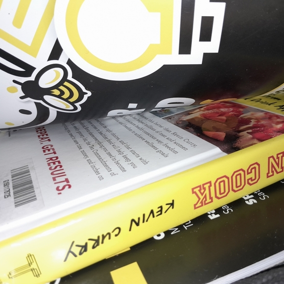 A book and school equipment storage - Picture 7 of 7